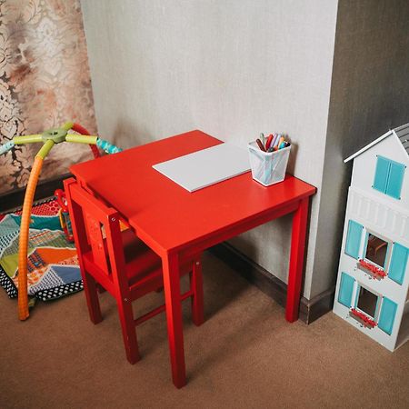 Family Apartment In Riga Center And Free Parking Exterior photo